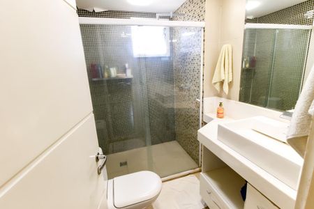 Apartamento à venda com 124m², 3 quartos e 2 vagasBanheiro da Suíte 2