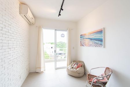 Apartamento à venda com 55m², 2 quartos e 1 vaga Apartamento à venda com 55m², 2 quartos e 1 vagaSala/Cozinha