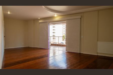 Sala de apartamento para alugar com 2 quartos, 95m² em Tijuca, Rio de Janeiro