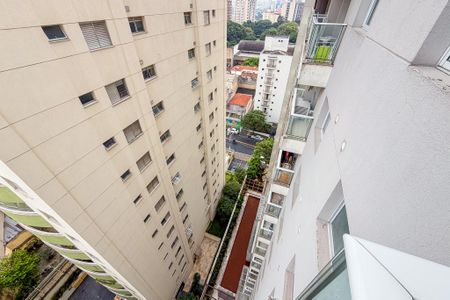 Studio para alugar com 25m², 1 quarto e 1 vaga Studio para alugar com 25m², 1 quarto e 1 vagaSacada