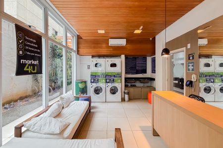 Studio para alugar com 25m², 1 quarto e 1 vaga Studio para alugar com 25m², 1 quarto e 1 vagaLavanderia