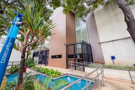 Studio para alugar com 25m², 1 quarto e 1 vaga Studio para alugar com 25m², 1 quarto e 1 vagaFachada