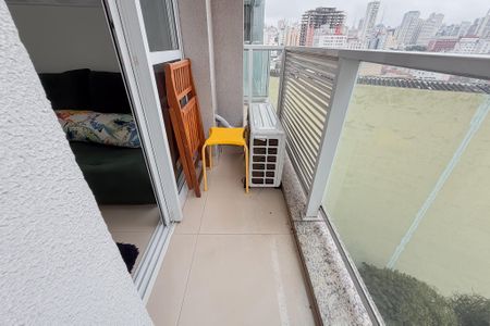 Studio para alugar com 25m², 1 quarto e 1 vaga Studio para alugar com 25m², 1 quarto e 1 vagaSacada