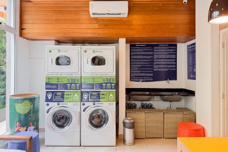 Studio para alugar com 25m², 1 quarto e 1 vaga Studio para alugar com 25m², 1 quarto e 1 vagaLavanderia