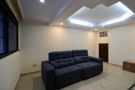 Sala de casa de condomínio para alugar com 5 quartos, 193m² em Armação, Salvador