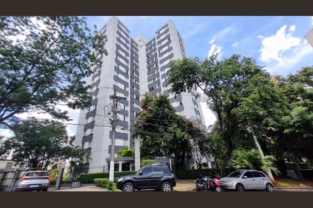 Apartamento para alugar com 70m², 3 quartos e 1 vaga Apartamento para alugar com 70m², 3 quartos e 1 vagaFachada