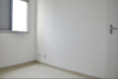 Apartamento para alugar com 74m², 3 quartos e 1 vagaQuarto 02