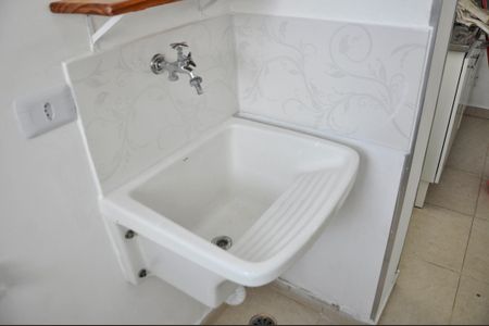 Apartamento para alugar com 74m², 3 quartos e 1 vagaÁrea de Serviço