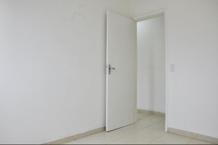 Apartamento para alugar com 74m², 3 quartos e 1 vagaQuarto 02