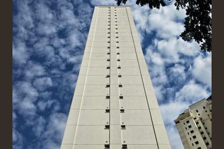 Apartamento à venda com 60m², 2 quartos e 1 vaga Apartamento à venda com 60m², 2 quartos e 1 vagaFachada do Prédio