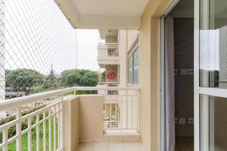 Apartamento à venda com 60m², 2 quartos e 1 vaga Apartamento à venda com 60m², 2 quartos e 1 vagaVaranda