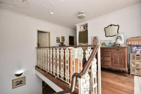 Casa à venda com 650m², 4 quartos e 9 vagasCorredor