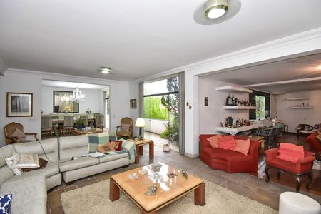 Sala de casa à venda com 4 quartos, 650m² em Vila Progredior, São Paulo