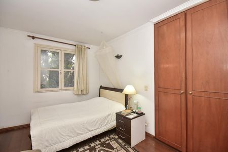 Casa à venda com 650m², 4 quartos e 9 vagasSuíte 2