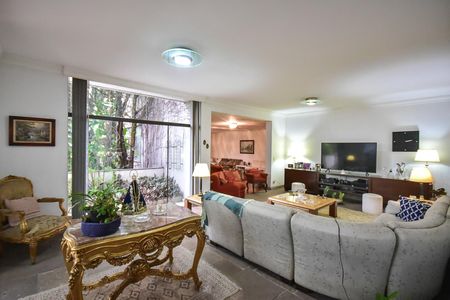 Sala de casa à venda com 4 quartos, 650m² em Vila Progredior, São Paulo