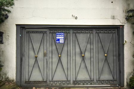 Casa à venda com 650m², 4 quartos e 9 vagasPlaca