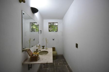 Casa à venda com 650m², 4 quartos e 9 vagasLavabo 2