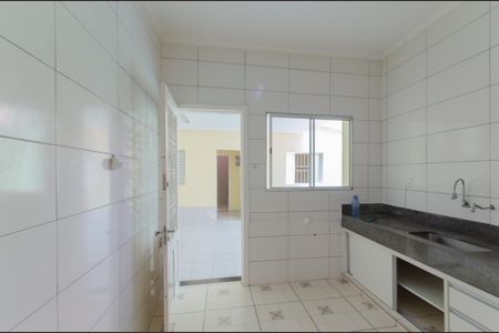 Casa para alugar com 165m², 3 quartos e 2 vagasCozinha