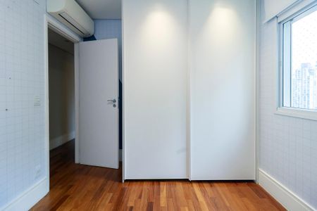 Apartamento à venda com 169m², 3 quartos e 3 vagasQuarto