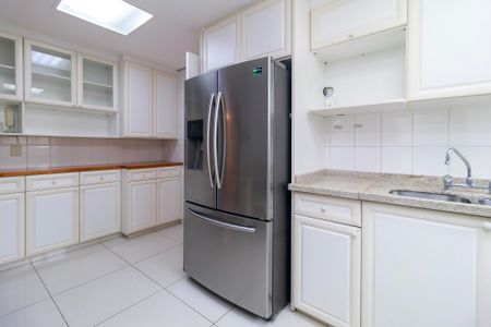 Apartamento à venda com 169m², 3 quartos e 3 vagasCozinha