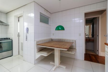 Apartamento à venda com 169m², 3 quartos e 3 vagasCozinha