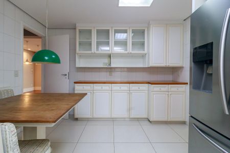 Apartamento à venda com 169m², 3 quartos e 3 vagasCozinha