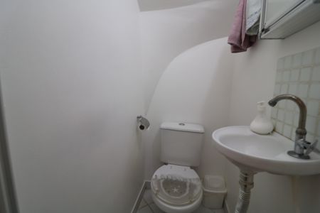 Casa de condomínio para alugar com 82m², 3 quartos e 1 vagaLavabo