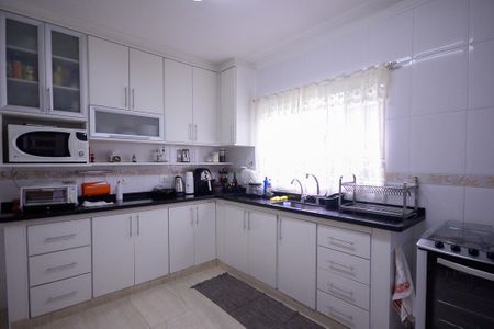 Casa à venda com 150m², 3 quartos e 2 vagas Casa à venda com 150m², 3 quartos e 2 vagasCozinha