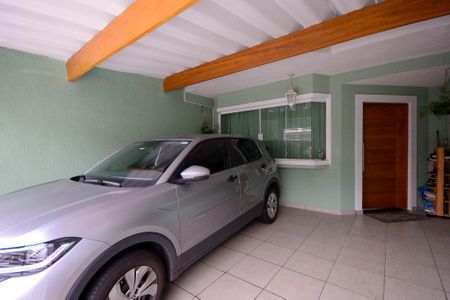 Casa à venda com 150m², 3 quartos e 2 vagas Casa à venda com 150m², 3 quartos e 2 vagasGaragem