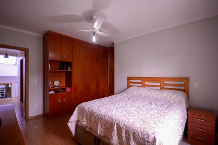 Casa à venda com 150m², 3 quartos e 2 vagas Casa à venda com 150m², 3 quartos e 2 vagasQuarto 3 - Suite