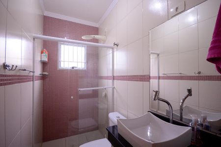 Casa à venda com 150m², 3 quartos e 2 vagas Casa à venda com 150m², 3 quartos e 2 vagasBanheiro do Quarto 1