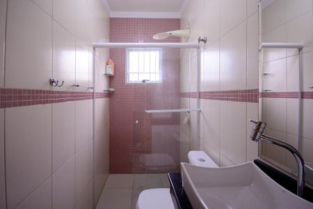 Casa à venda com 150m², 3 quartos e 2 vagas Casa à venda com 150m², 3 quartos e 2 vagasBanheiro do Quarto 1