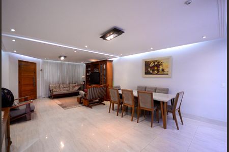 Sala  de casa à venda com 3 quartos, 150m² em Jardim Maria Estela, São Paulo