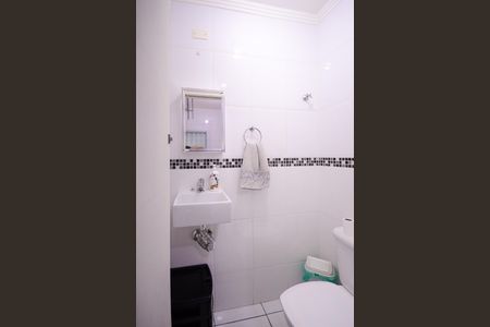 Casa à venda com 150m², 3 quartos e 2 vagas Casa à venda com 150m², 3 quartos e 2 vagasLavabo