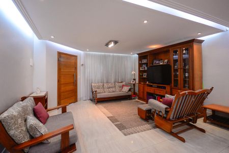 Sala  de casa à venda com 3 quartos, 150m² em Jardim Maria Estela, São Paulo