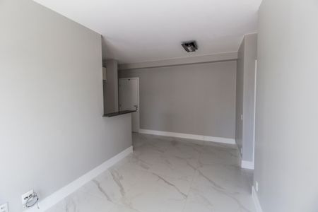 Sala  de apartamento à venda com 3 quartos, 70m² em Jardim Iracema, Barueri