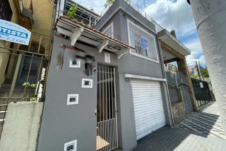 Casa à venda com 118m², 3 quartos e 1 vagaFachada