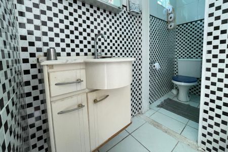 Casa à venda com 118m², 3 quartos e 1 vagaBanheiro área comum 
