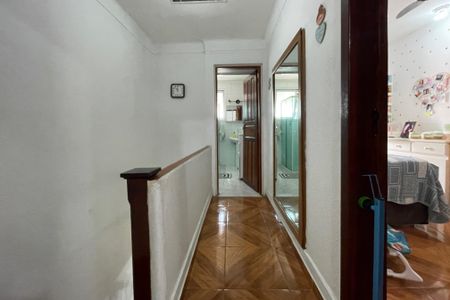 Casa à venda com 118m², 3 quartos e 1 vagaCorredor quartos