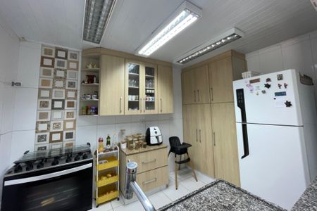 Casa à venda com 118m², 3 quartos e 1 vagaCozinha - Armários