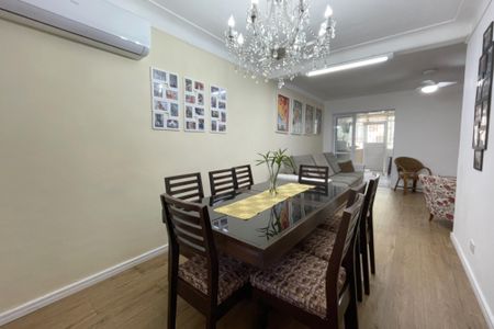 Casa à venda com 118m², 3 quartos e 1 vagaDetalhe Sala