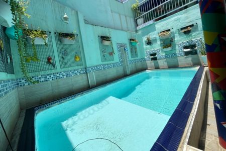 Casa à venda com 118m², 3 quartos e 1 vagaPiscina