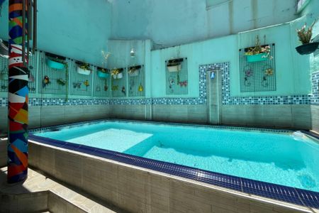 Casa à venda com 118m², 3 quartos e 1 vagaPiscina