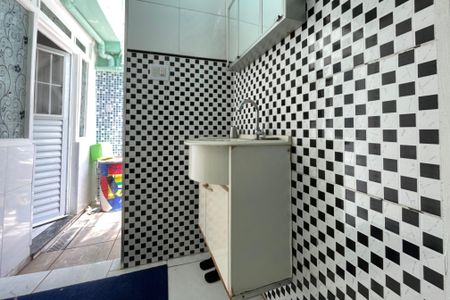 Casa à venda com 118m², 3 quartos e 1 vagaBanheiro área comum 