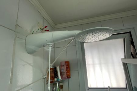 Casa à venda com 118m², 3 quartos e 1 vagaChuveiro