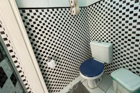 Casa à venda com 118m², 3 quartos e 1 vagaBanheiro área comum 