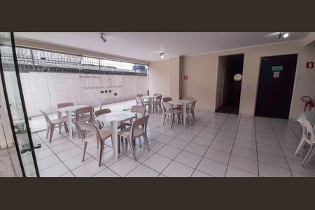 Apartamento para alugar com 50m², 1 quarto e 1 vaga Apartamento para alugar com 50m², 1 quarto e 1 vagaÁrea comum - Salão de Festas
