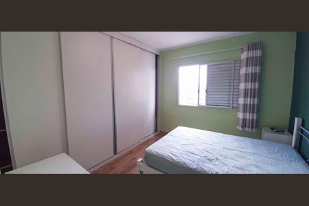 Quarto de apartamento para alugar com 1 quarto, 50m² em Vila Osasco, Osasco