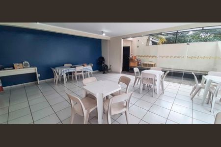 Apartamento para alugar com 50m², 1 quarto e 1 vaga Apartamento para alugar com 50m², 1 quarto e 1 vagaÁrea comum - Salão de Festas