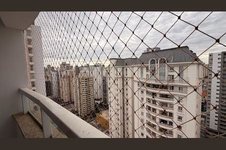 Vista da varanda da sala de apartamento para alugar com 2 quartos, 57m² em Setor Bueno, Goiânia